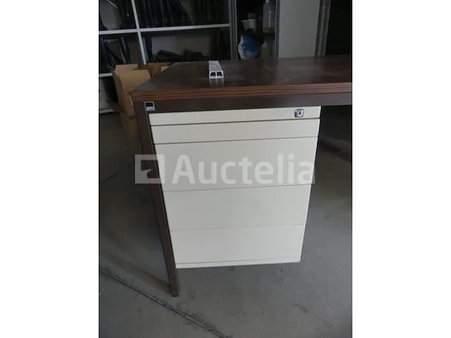 2 metalen bureaus - afbeelding 6 van  12