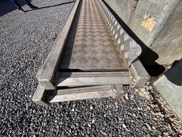 2 metalen oprijplaten - afbeelding 2 van  2
