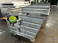 2 metalen rolcontainers op wielen - afbeelding 2 van  2
