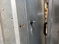 2 metalen werfdeuren - afbeelding 3 van  3