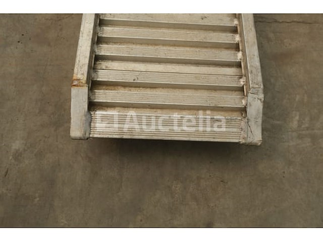 2 metalmec m100/30 aluminium laadhellingen - afbeelding 4 van  8