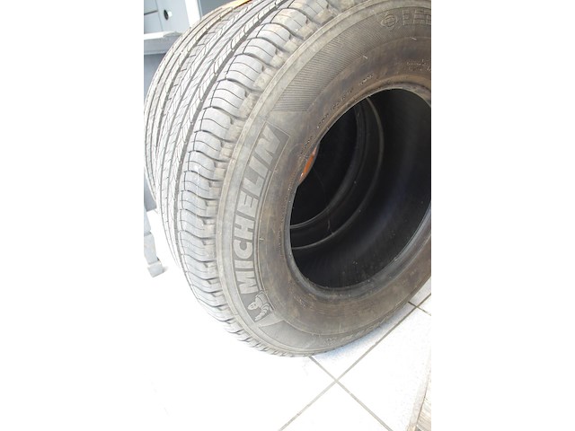 2 michelin banden - afbeelding 2 van  3