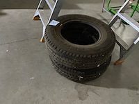 2 michelinbanden - afbeelding 1 van  4