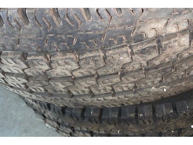 2 michelinbanden - afbeelding 2 van  4