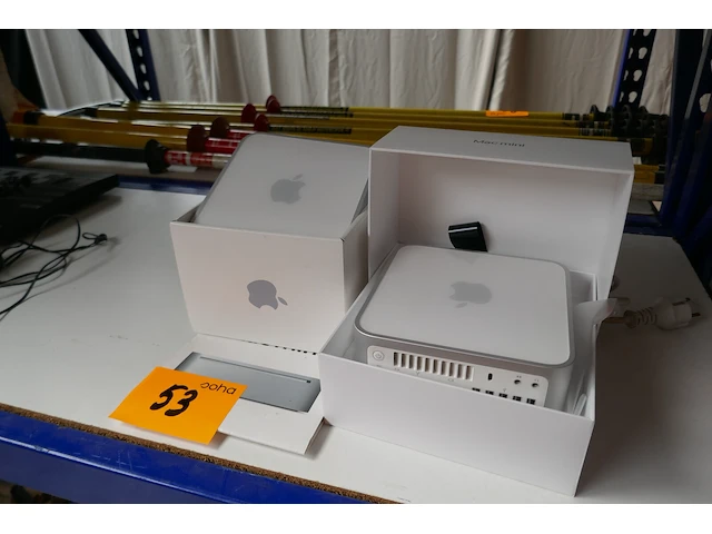 2 mini-desktop's apple - afbeelding 1 van  5