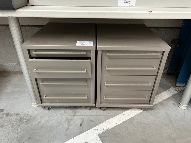 2 mobiele ladenkasten - afbeelding 1 van  5