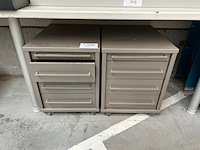 2 mobiele ladenkasten - afbeelding 1 van  5