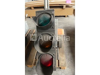 2 mobiele verkeerslichten - afbeelding 6 van  11