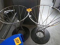 2 moderne tafelonderstellen - afbeelding 3 van  3