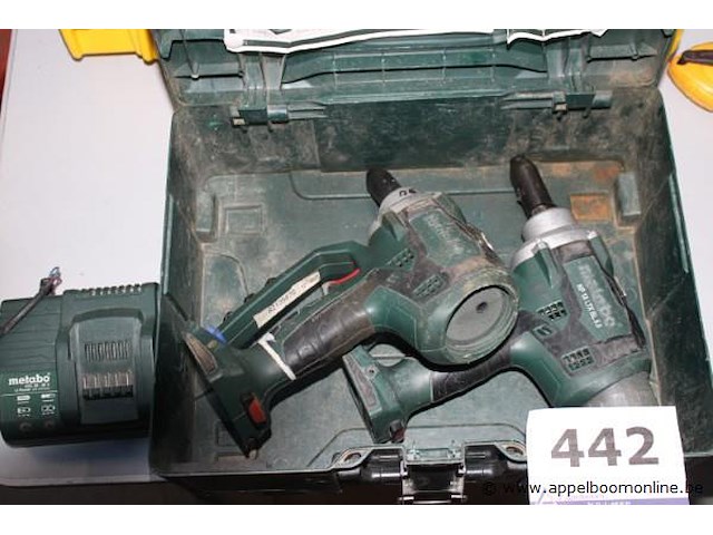 2 moerenaanzetters metabo vv oplader, zonder batterij, werking niet gekend - afbeelding 1 van  3