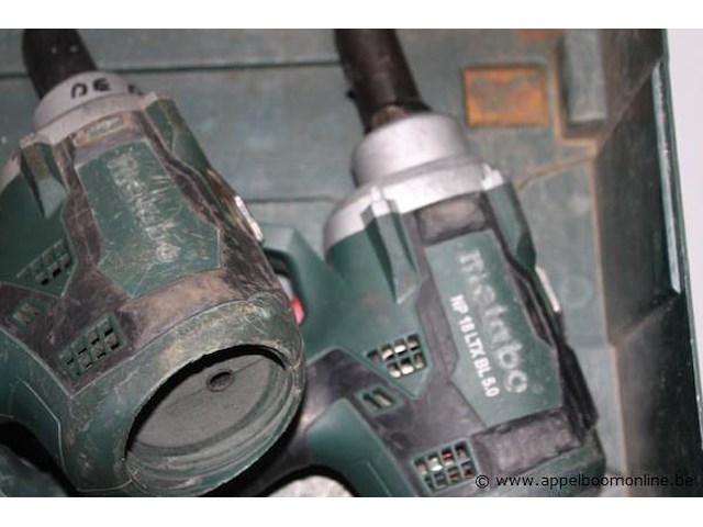 2 moerenaanzetters metabo vv oplader, zonder batterij, werking niet gekend - afbeelding 2 van  3