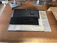 2 monitors dell met toetsenborden - afbeelding 4 van  5