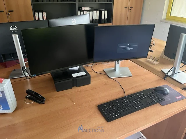 2 monitors samsung / dell met toetsenbord - afbeelding 1 van  4