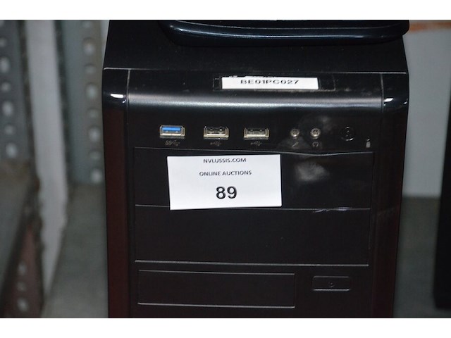 2 monitors samsung s24e650, centrale eenheid cool master, toetsenbord - afbeelding 3 van  8