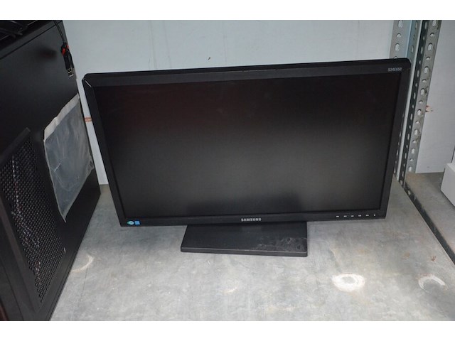2 monitors samsung s24e650, centrale eenheid cool master, toetsenbord - afbeelding 6 van  8