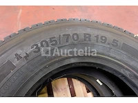 2 nieuwe banden continental 305/70 r19.5 - afbeelding 5 van  5