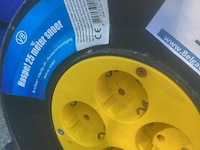 2 nieuwe kabelhaspels - afbeelding 2 van  3