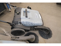 2 nilfisk sw250 handmatige vloerborstels - afbeelding 3 van  11