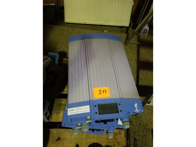 2 omvormers - afbeelding 1 van  2