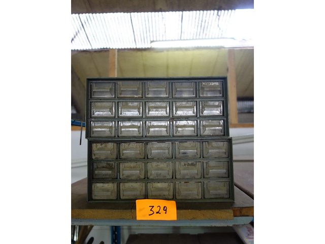 2 opbergkasten met laden - afbeelding 1 van  1