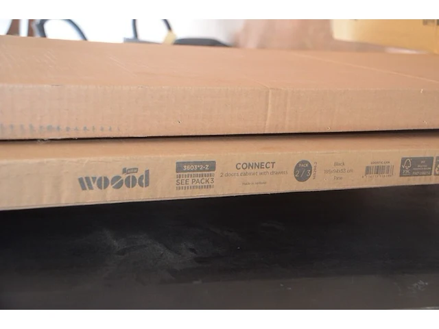 2 open kasten met vier vakken in zwartbruin ikea kallax 77x77 cm, bruin tafelblad ikea idasen 160x80 cm, 3 pakketten zwarte grenen woood connect 2-deurs kast met lades 195x94x53 cm (13,14,15) - afbeelding 8 van  8
