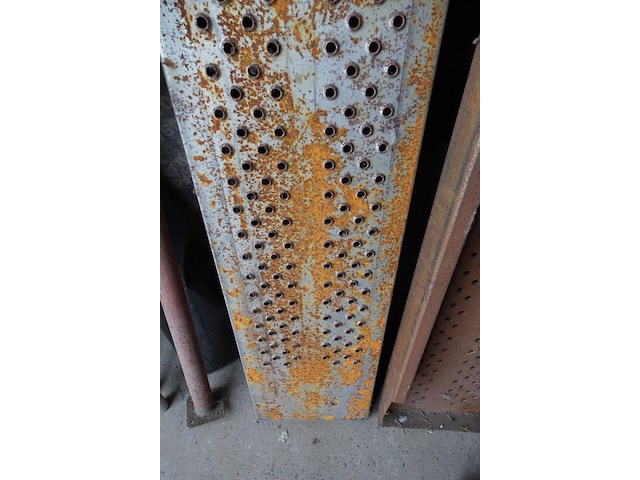 2 oprijplaten 2,05 x 0,34m - afbeelding 3 van  5