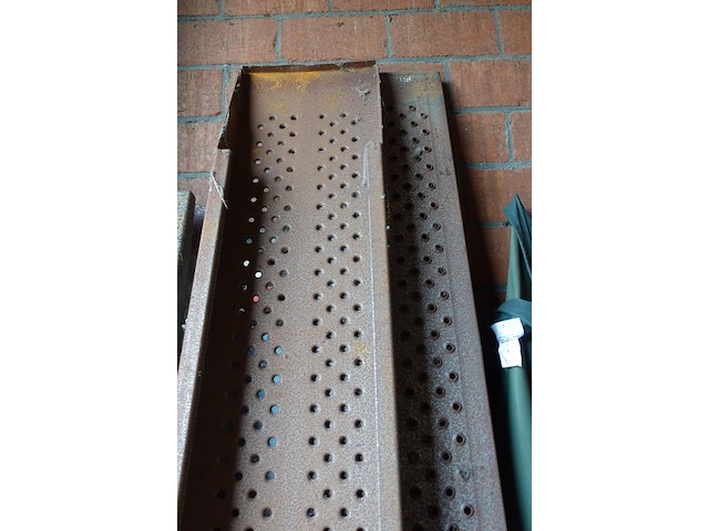 2 oprijplaten 2,43 x 0,34m - afbeelding 2 van  4