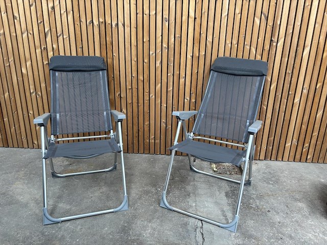 2 opvouwbare tuinstoelen - afbeelding 1 van  4