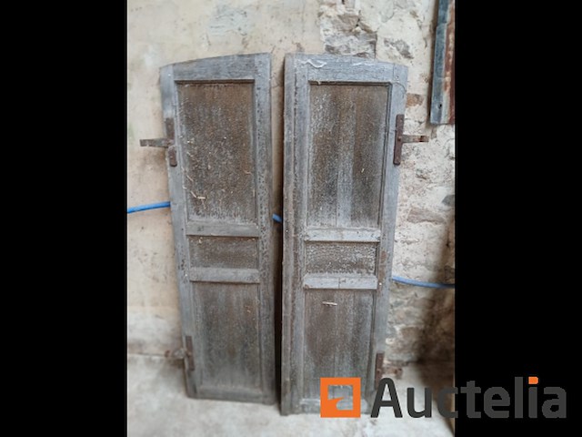 2 oude houten deuren - afbeelding 1 van  1