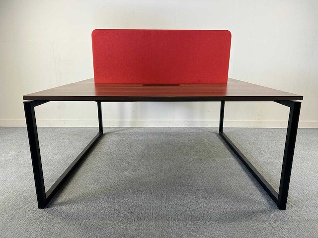 2-p workbench - desktable (5x) - afbeelding 1 van  5