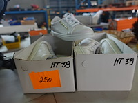 2 paar witte sneakers maat 39 - afbeelding 3 van  3