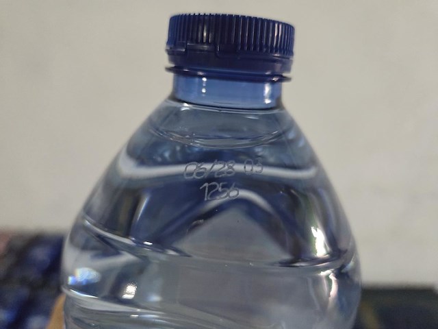 2 pallets evian & spa 1,5l - afbeelding 9 van  9