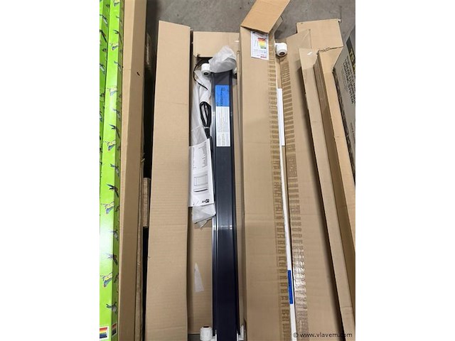2 pallets met aquarium lampen armaturen en vogellampen - afbeelding 3 van  11