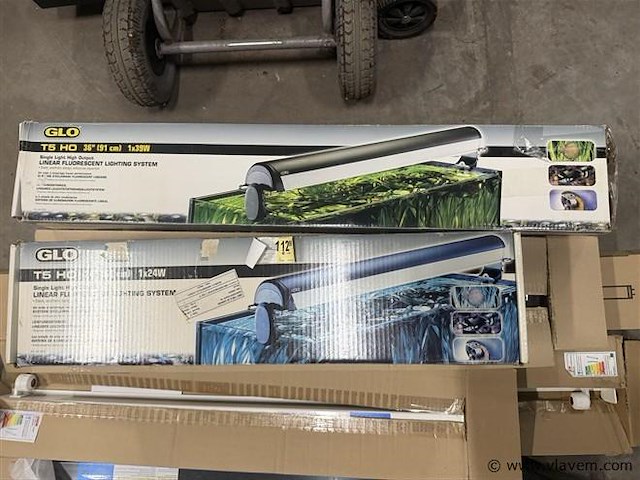 2 pallets met aquarium lampen armaturen en vogellampen - afbeelding 11 van  11