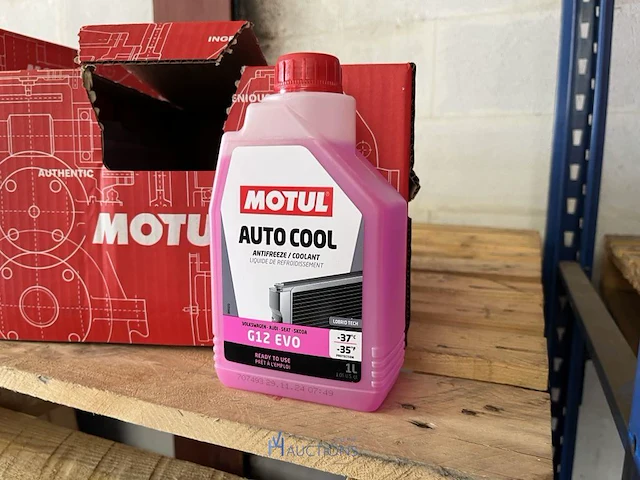 2 palletten antivries motul - afbeelding 2 van  8