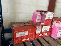 2 palletten antivries motul - afbeelding 7 van  8