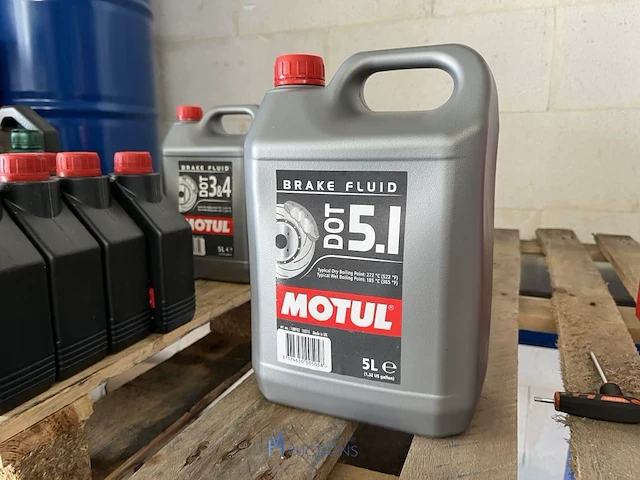 2 palletten diverse vloeistoffen motul / eurol - afbeelding 8 van  15