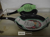 2 pannen ø24cm, ø28 cm - afbeelding 1 van  3