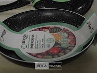 2 pannen ø24cm, ø28 cm - afbeelding 2 van  3