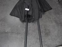 2 parasols - afbeelding 1 van  1