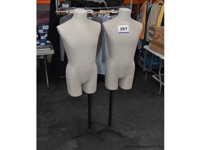 2 paspoppen - afbeelding 1 van  1