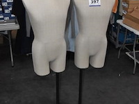 2 paspoppen - afbeelding 1 van  1