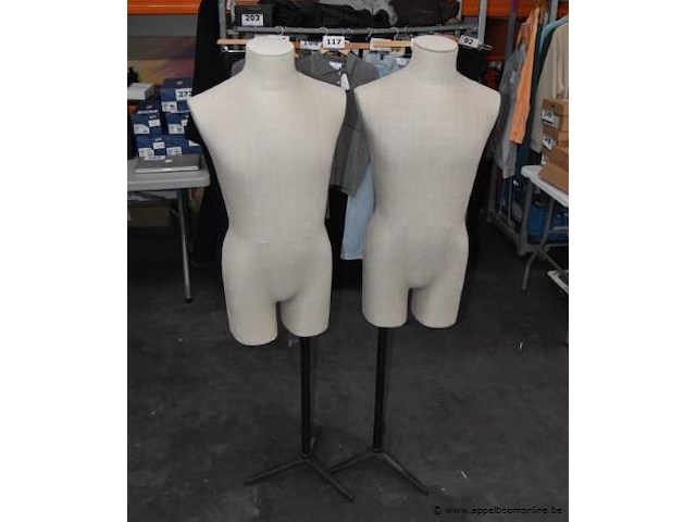 2 paspoppen - afbeelding 1 van  1