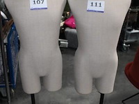 2 paspoppen - afbeelding 1 van  1