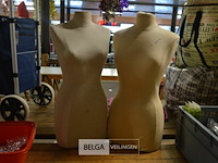 2 paspoppen - afbeelding 1 van  3