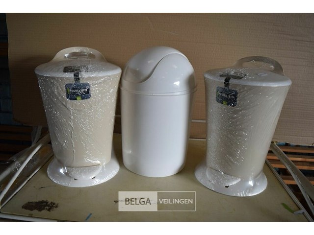 2 pedaal vuilnisbakken 6l+ 1 vuilbakje - afbeelding 1 van  1