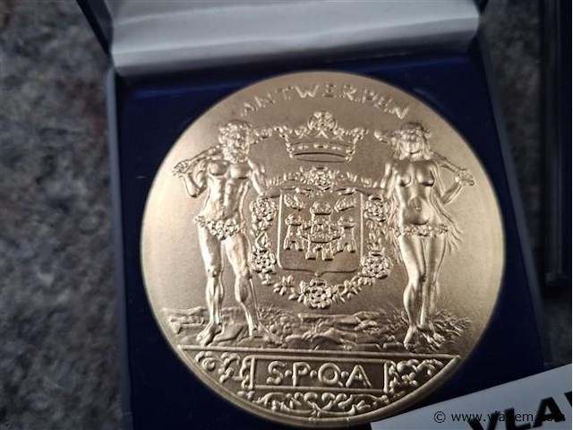 2 penningen - afbeelding 2 van  3