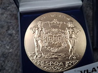 2 penningen - afbeelding 2 van  3