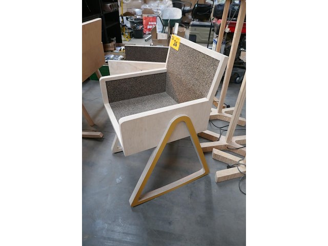 2 per diem chairs stoelen - afbeelding 2 van  3