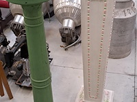 2 piedestallen - afbeelding 1 van  2